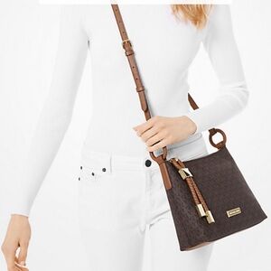 *Gently used* MICHAEL KORS Signature Logo Lexington Crossbody